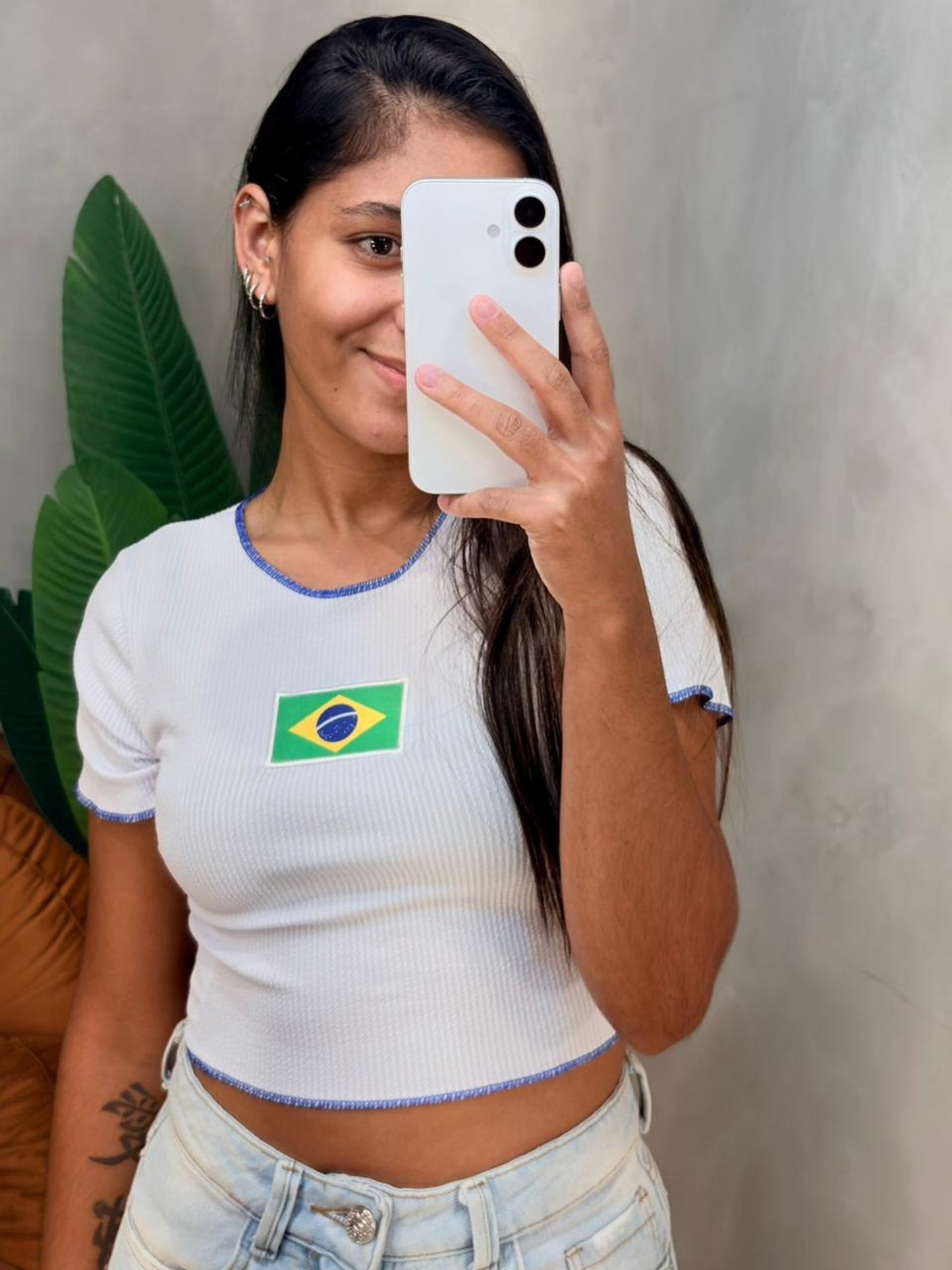 Cropped em Anarruga Manga Curta Fru-Fru Brasil